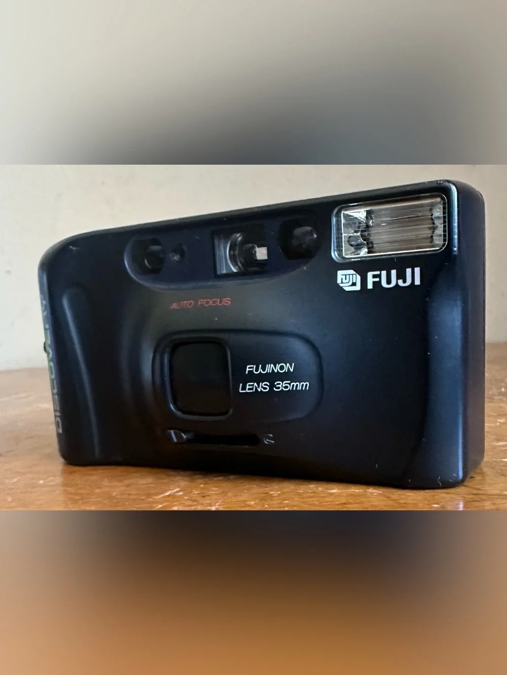 Fuji Discovery 80 Date 35mm Film Compact Drop-In Camera w/ Fujinon 35mm Lens